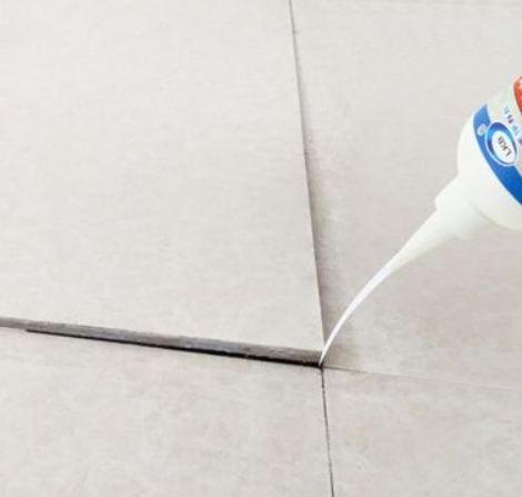 城阳瓷砖空鼓维修公司分享卫生间瓷砖脱落的原因可能有以下几点